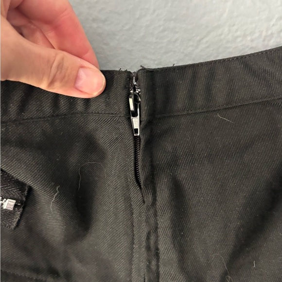 Social Collision | Hot Topic | Black Skirt | Grommet Straps | XL 🖤🕸️ - Picture 8 of 9